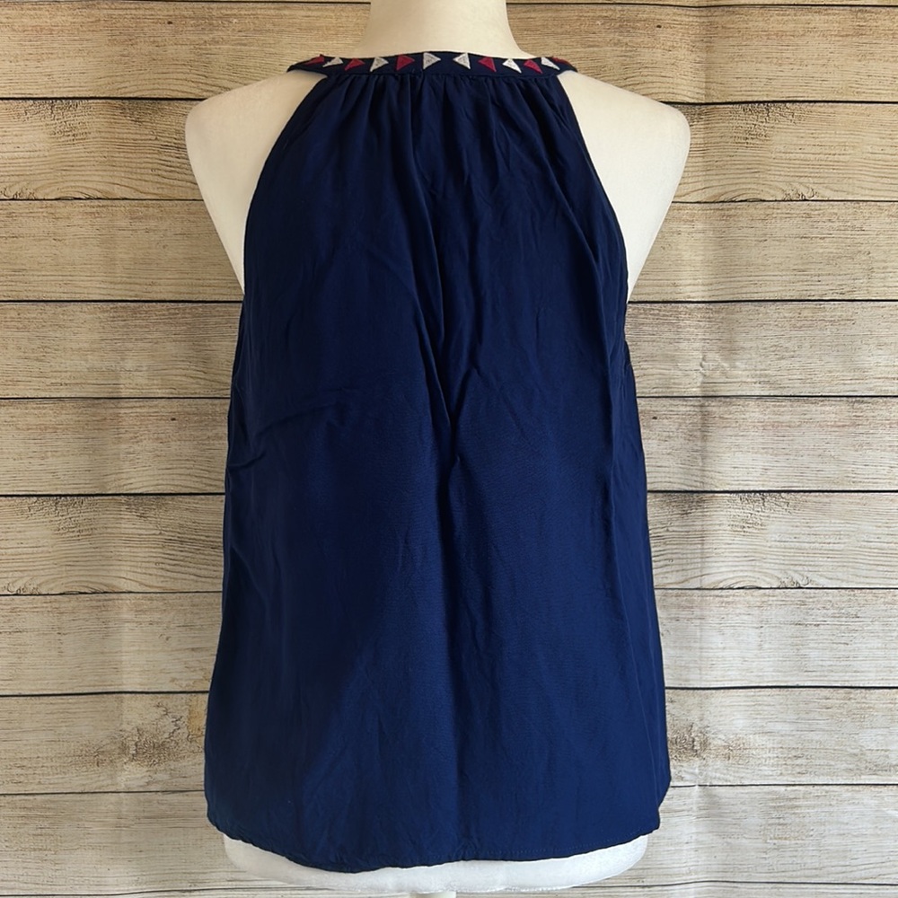 Francesca’s Top - Picture 2 of 4